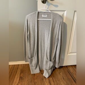 GREY KNIT CARDIGAN